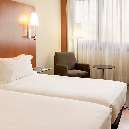 Ac Hotel Genova By Marriott Bagian luar foto