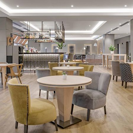 Ac Hotel Genova By Marriott Bagian luar foto