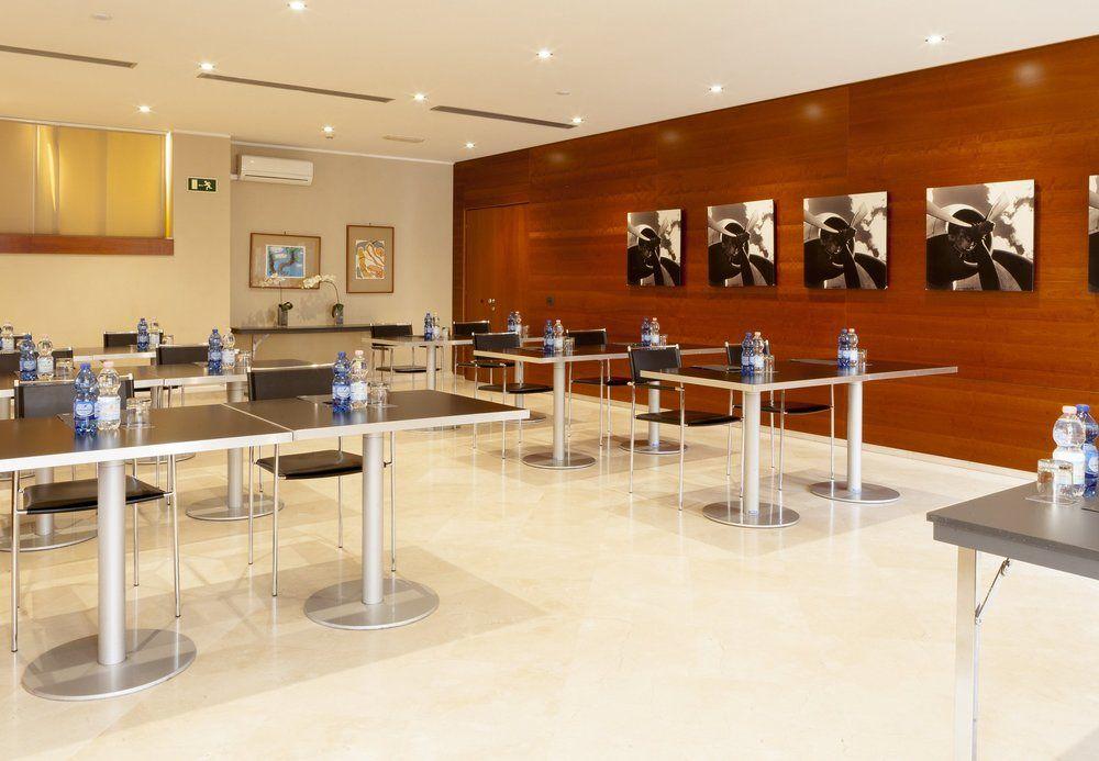 Ac Hotel Genova By Marriott Bagian luar foto