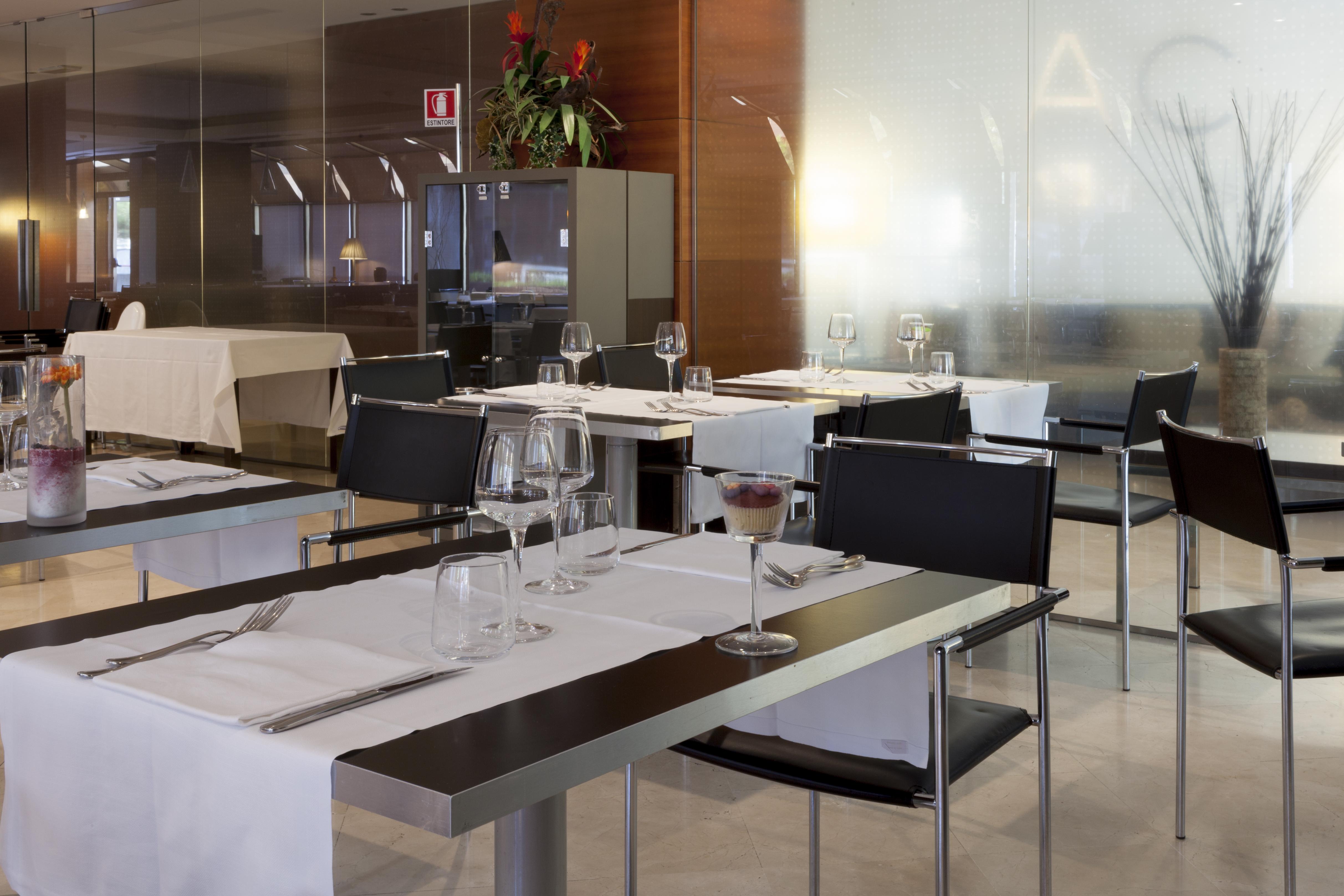 Ac Hotel Genova By Marriott Bagian luar foto