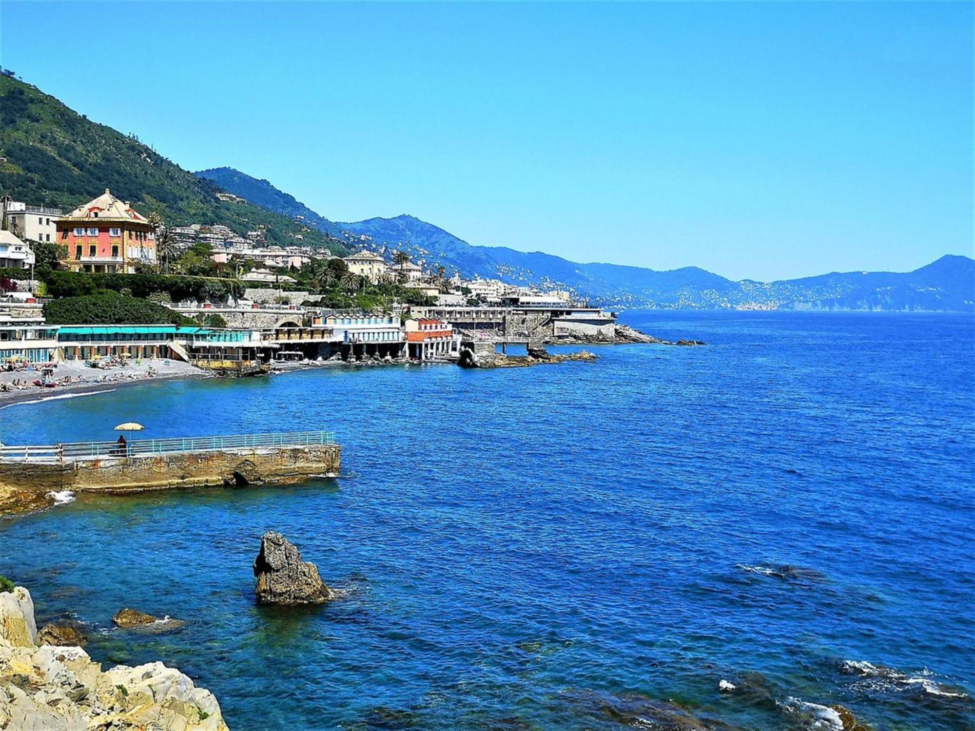 Ac Hotel Genova By Marriott Bagian luar foto