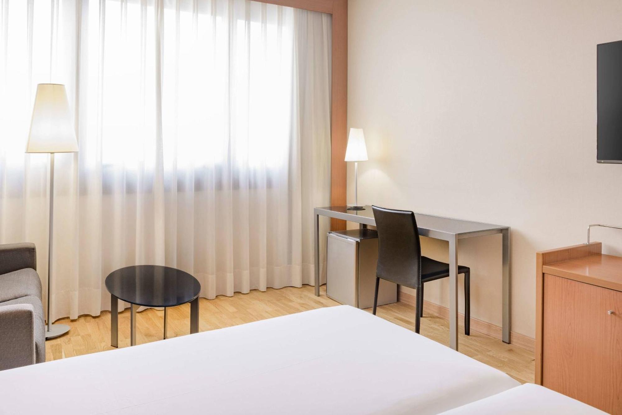 Ac Hotel Genova By Marriott Bagian luar foto