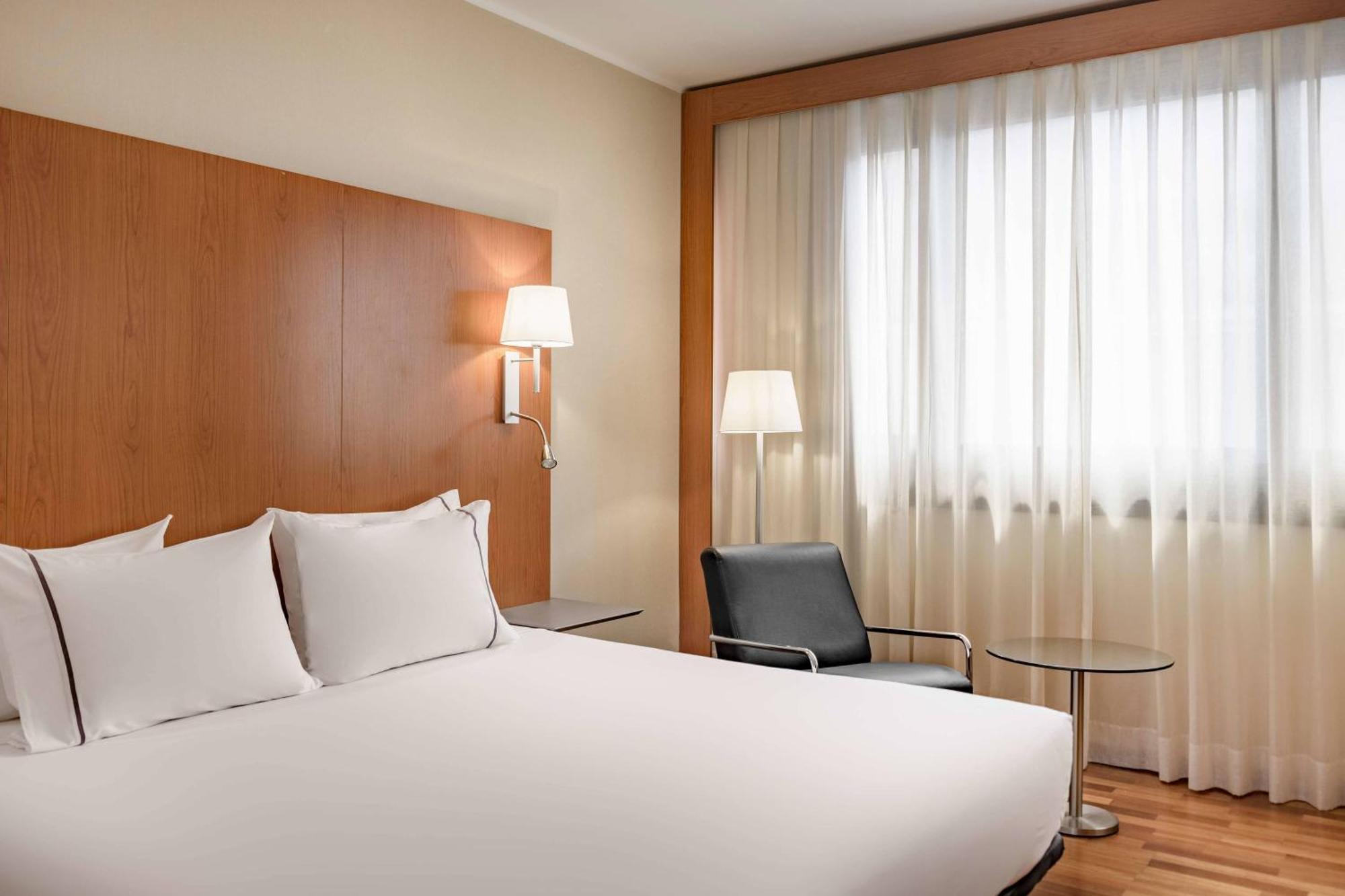 Ac Hotel Genova By Marriott Bagian luar foto