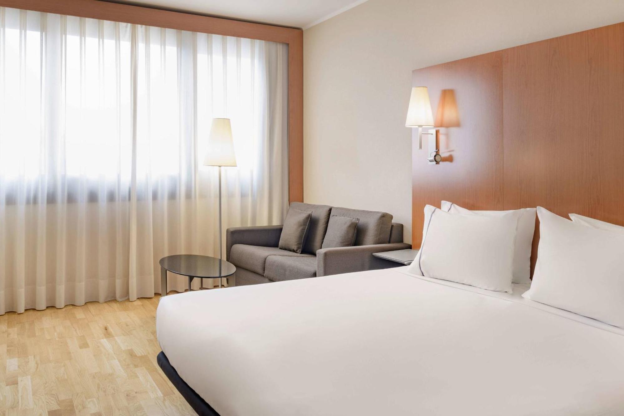 Ac Hotel Genova By Marriott Bagian luar foto