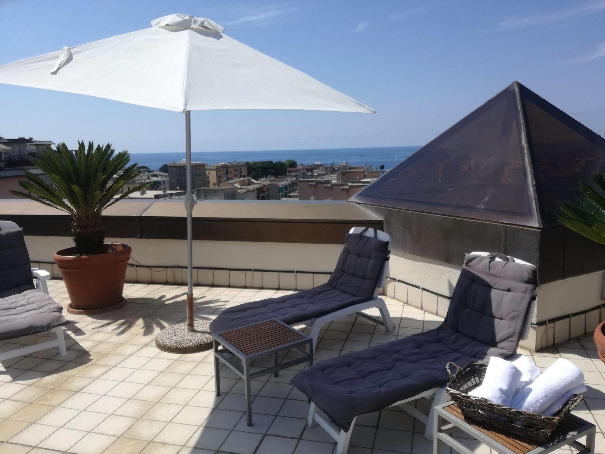 Ac Hotel Genova By Marriott Bagian luar foto